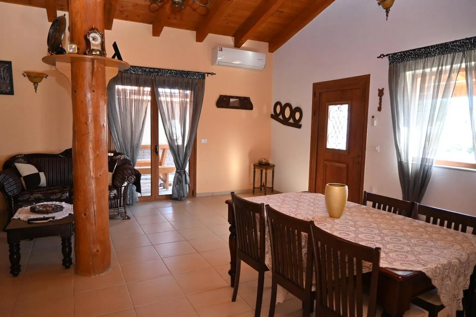 Amelia'S Apartments Ksamil Albania